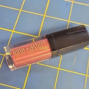 lune+aster Vit C Lip Gloss 0.12 oz New CEO